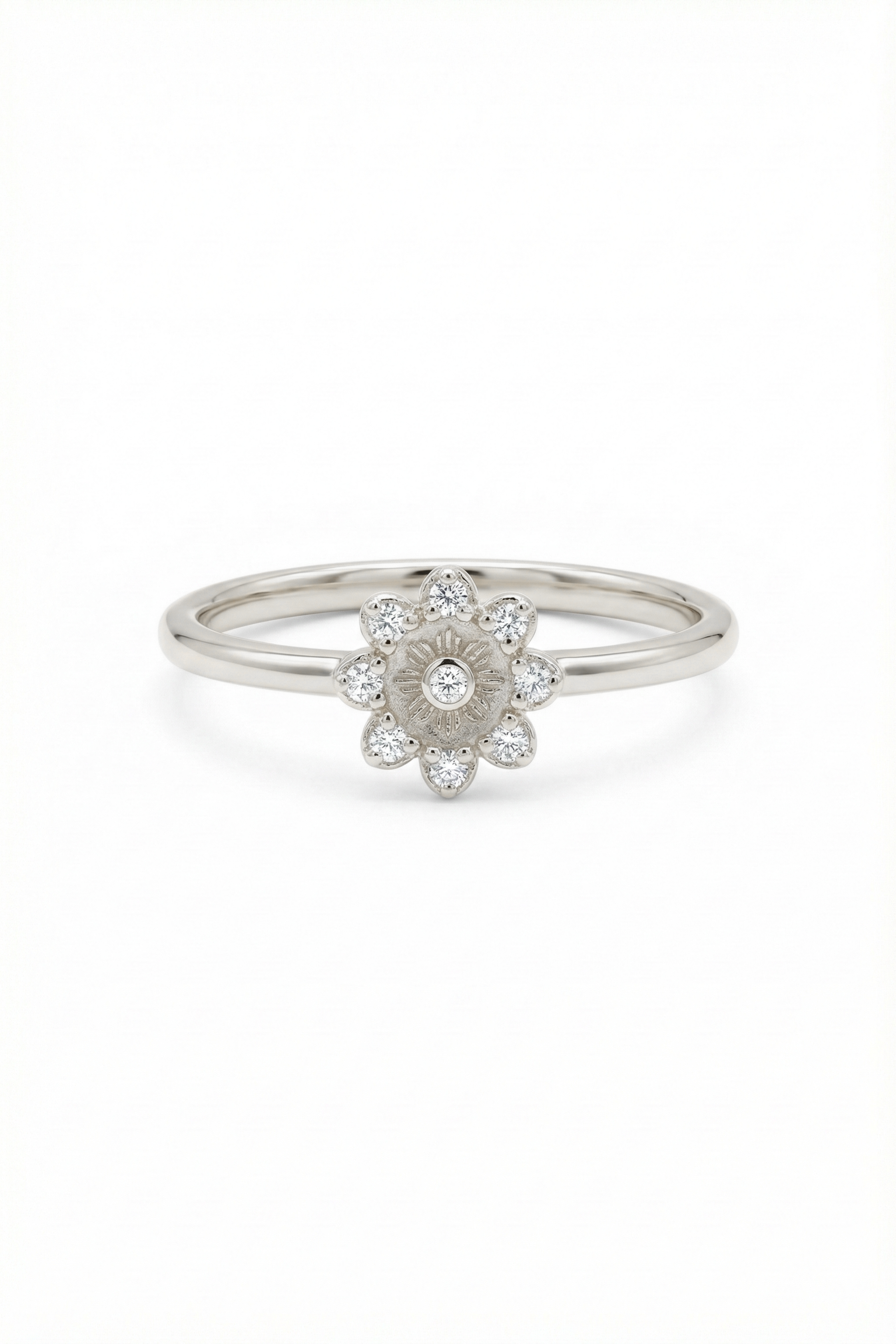 14k Gold Diamond Flower Ring