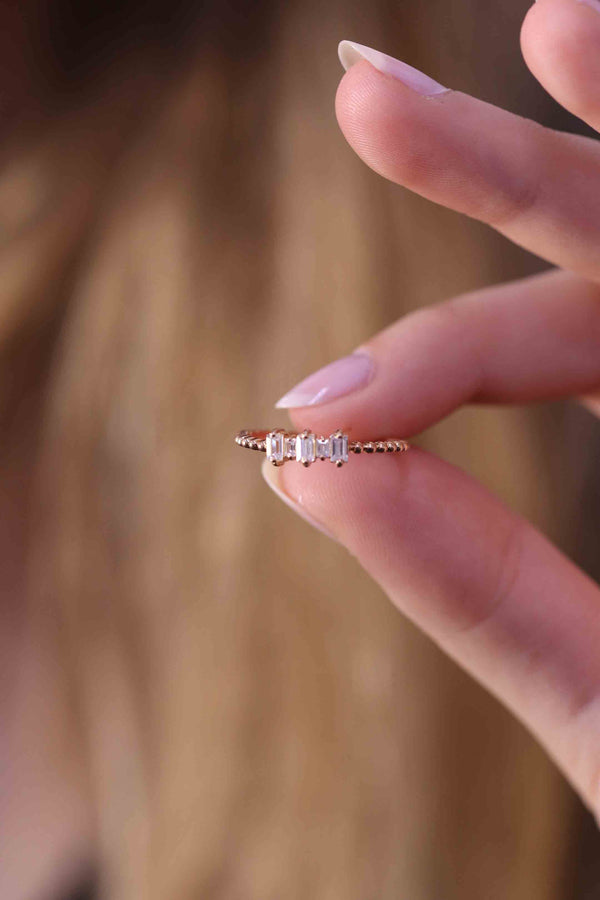 Hand-made Baguette Diamond Ring / Baguette Diamond Ring