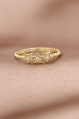 14K Gold Diamond Star Ring
