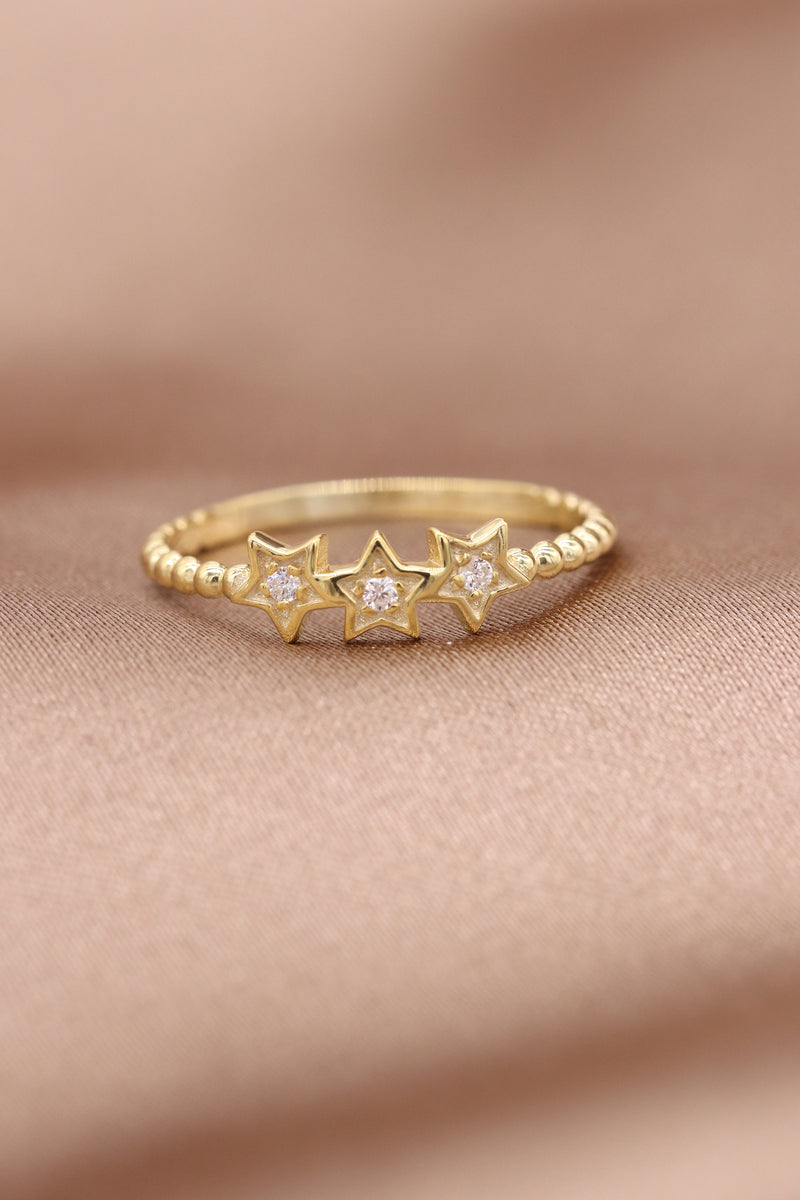 14K Gold Diamond Star Ring