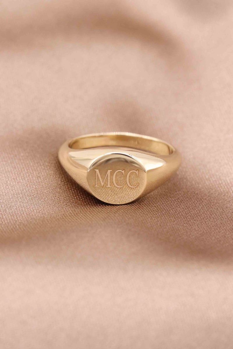 18k Engraved Gold Signet Ring / Handmade Signet Ring