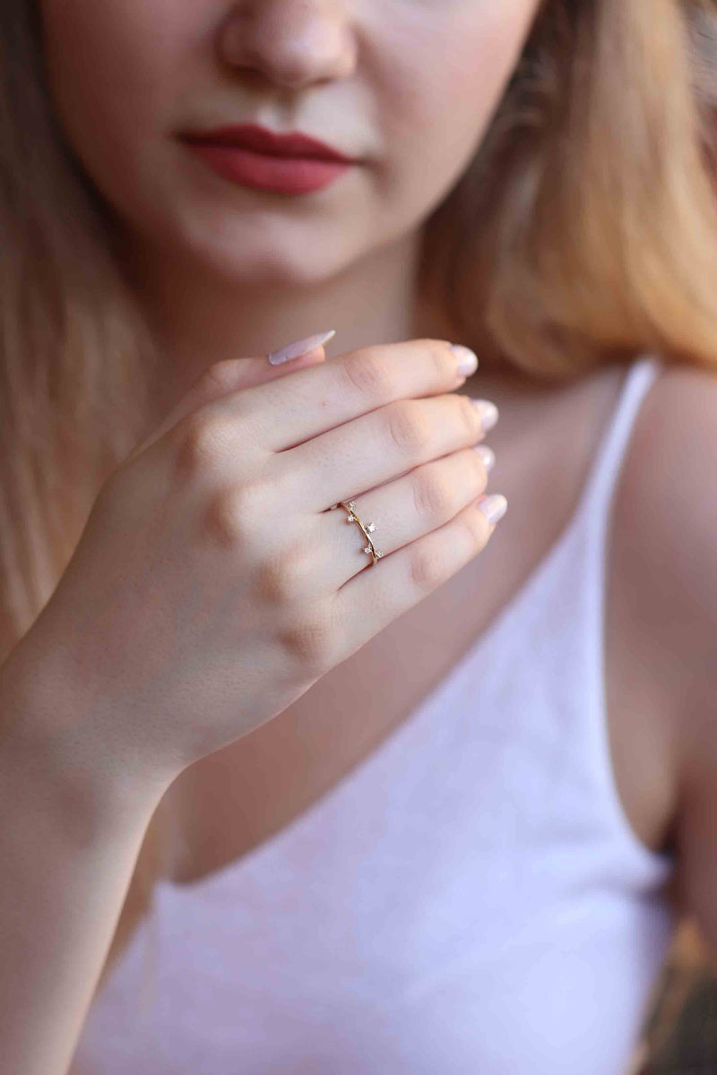 14k Gold Minimalist Ring / Gold Engagement Diamond Ring